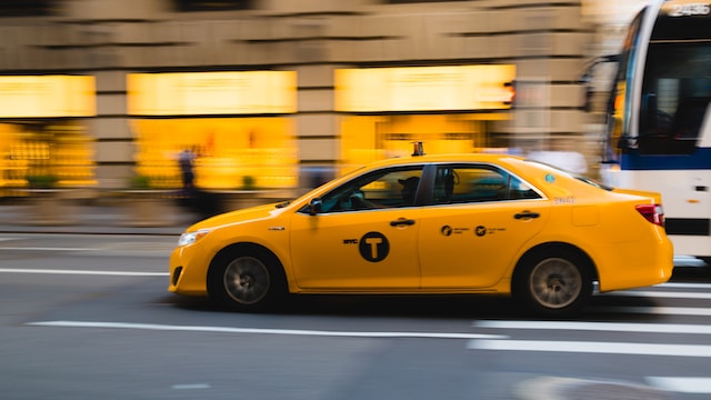 Explorer les meilleurs services de taxi à Lyon : un guide complet